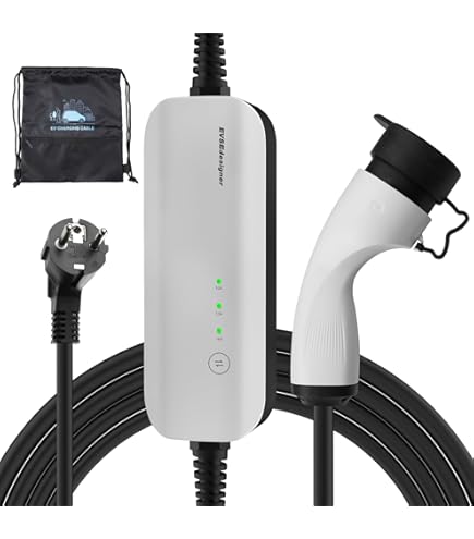 Cargar coche eléctrico en casa: cable EV o Schuko